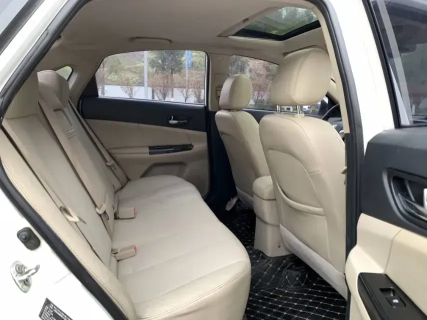 2014 ChangAn Eado 1.6L 125HP L4 5MT,autocango,china used car exporter,china ev exporter,chinese used car exporter,chinese used ev exporter