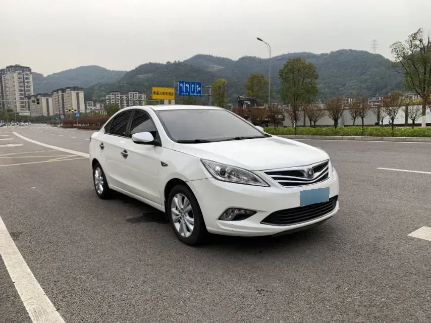 2014 ChangAn Eado 1.6L 125HP L4 5MT,autocango,china used car exporter,china ev exporter,chinese used car exporter,chinese used ev exporter