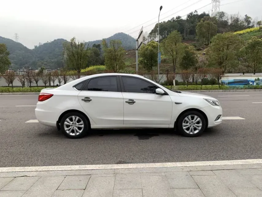 2014 ChangAn Eado 1.6L 125HP L4 5MT,autocango,china used car exporter,china ev exporter,chinese used car exporter,chinese used ev exporter