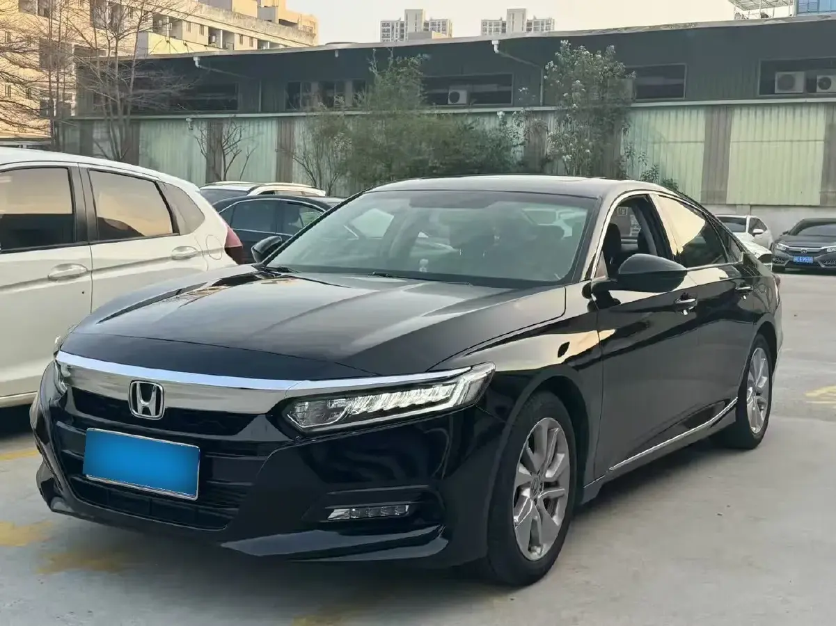 2018 Honda Accord 1.5T 194HP L4 CVT