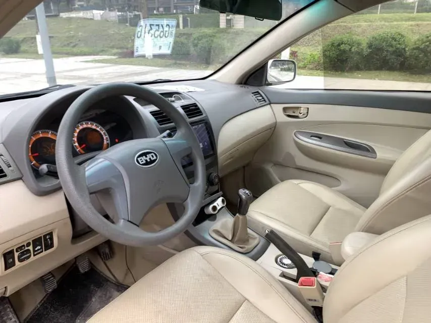 2012 BYD L3 1.5L 109HP L4 5MT,autocango,china used car exporter,china ev exporter,chinese used car exporter,chinese used ev exporter