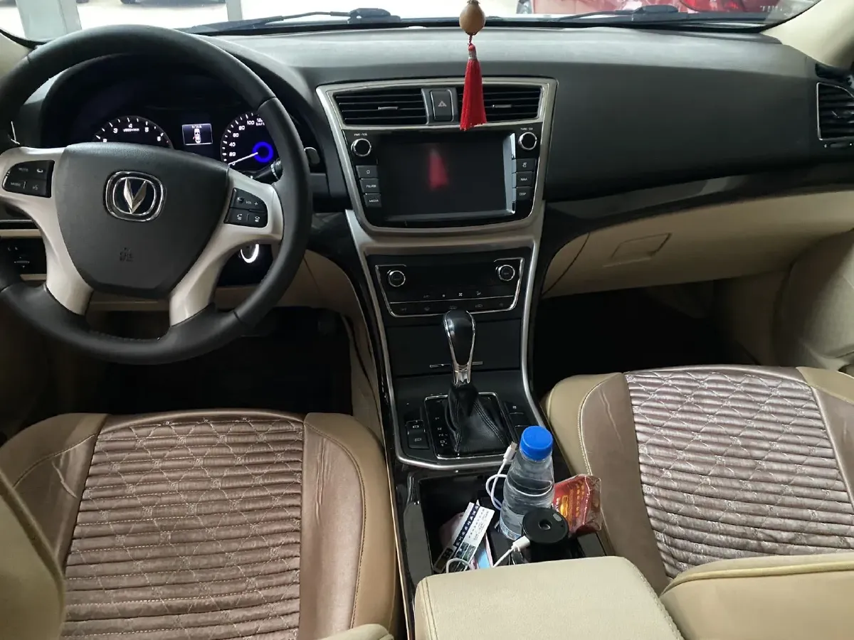 2016 ChangAn Raeton 1.8T 177HP L4 6AT,autocango,china used car exporter,china ev exporter,chinese used car exporter,chinese used ev exporter