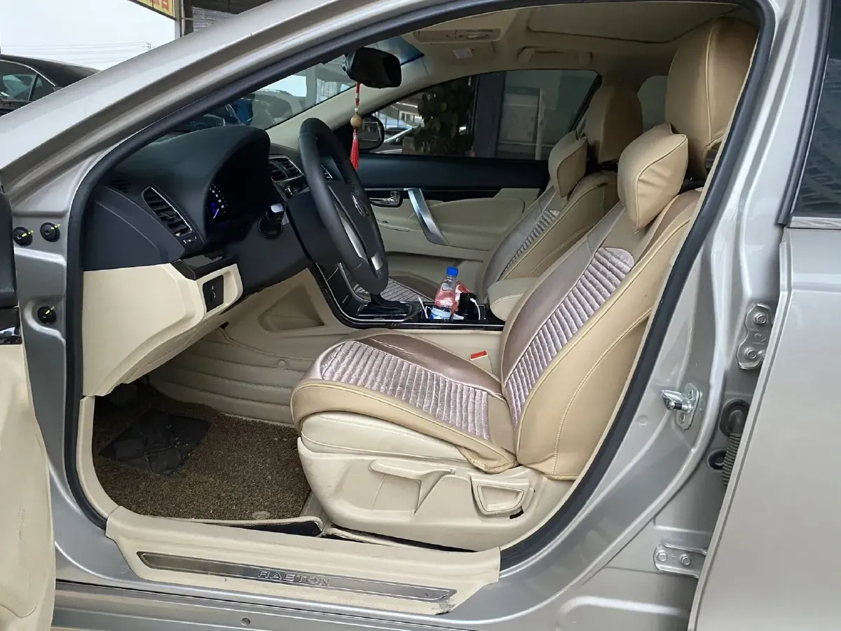 2016 ChangAn Raeton 1.8T 177HP L4 6AT,autocango,china used car exporter,china ev exporter,chinese used car exporter,chinese used ev exporter