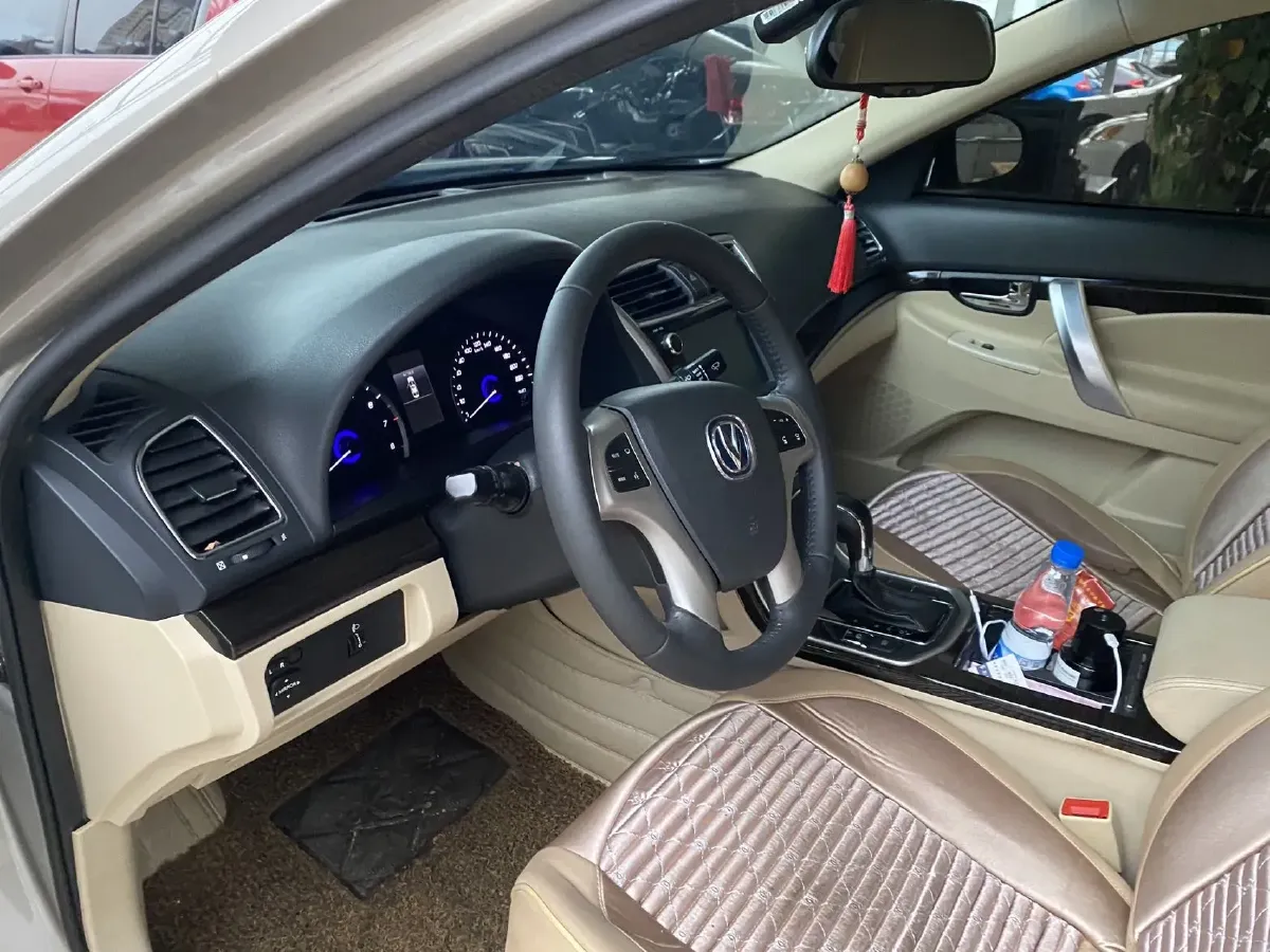 2016 ChangAn Raeton 1.8T 177HP L4 6AT,autocango,china used car exporter,china ev exporter,chinese used car exporter,chinese used ev exporter