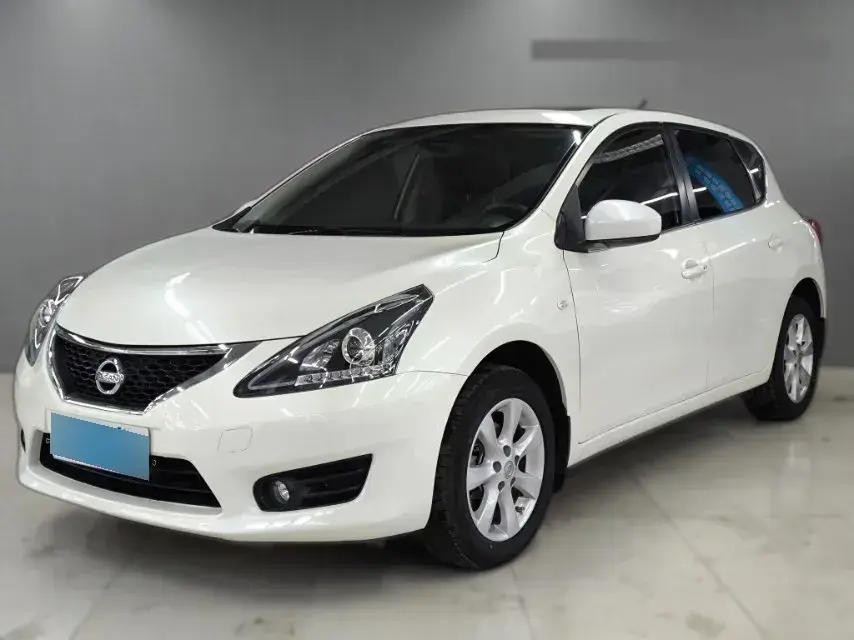 2014 Nissan Tiida 1.6L 126HP L4 CVT