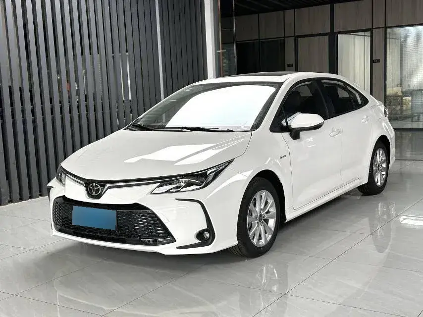 2024 Toyota Corolla 1.8L 98HP L4 E-CVT Hybrid