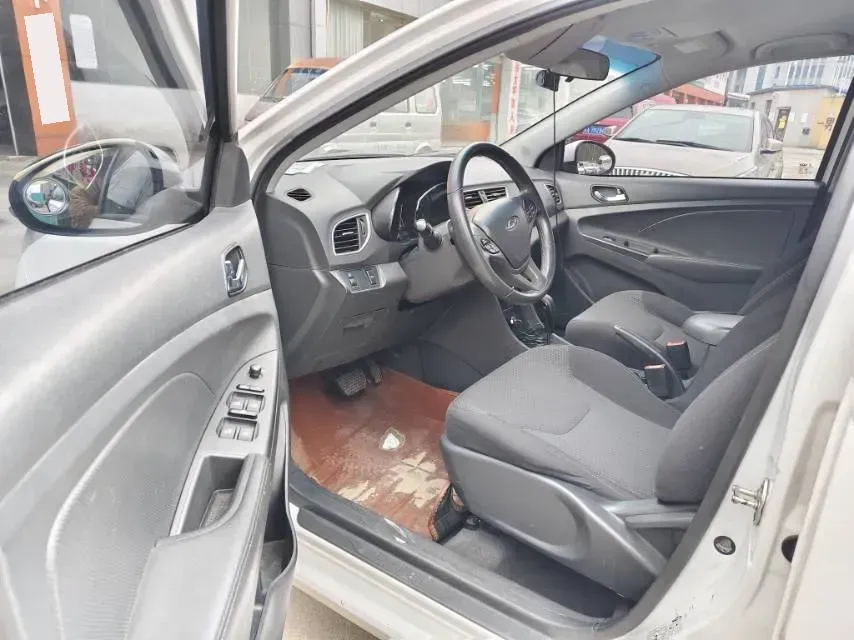 2015 Chery Arrizo 3 1.5L 109HP L4 5MT,autocango,china used car exporter,china ev exporter,chinese used car exporter,chinese used ev exporter