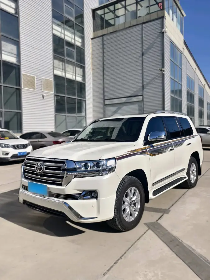 2015 Toyota Land Cruiser 4.6L 310HP V8 6AT