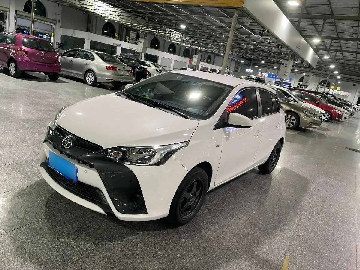 2021 Toyota Yaris L 1.5L 112HP L4 CVT