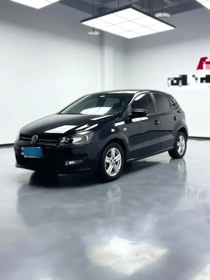 2011 Volkswagen Polo 1.4L 86HP L4 6AT