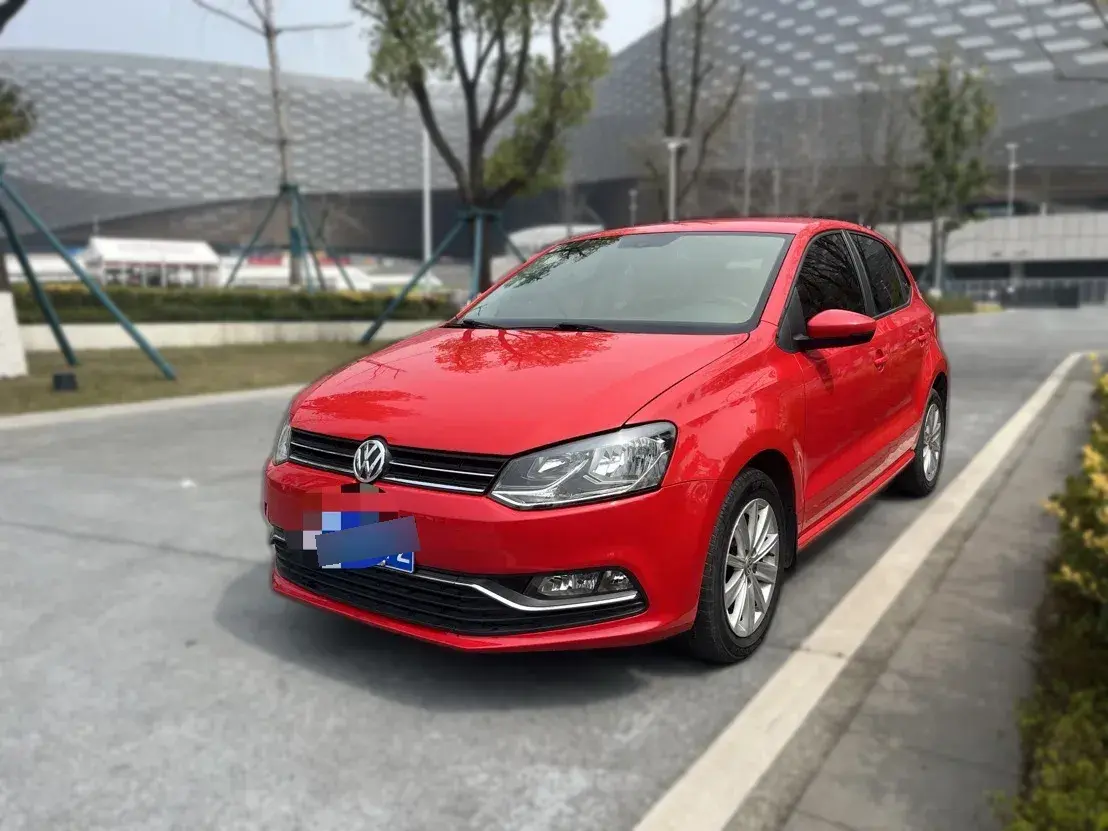 2014 Volkswagen Polo 1.6L 110HP L4 6AT