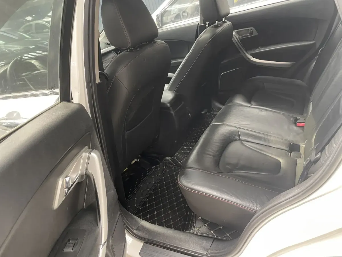 2013 Bestune X80 2.3L 160HP L4 6AT,autocango,china used car exporter,china ev exporter,chinese used car exporter,chinese used ev exporter