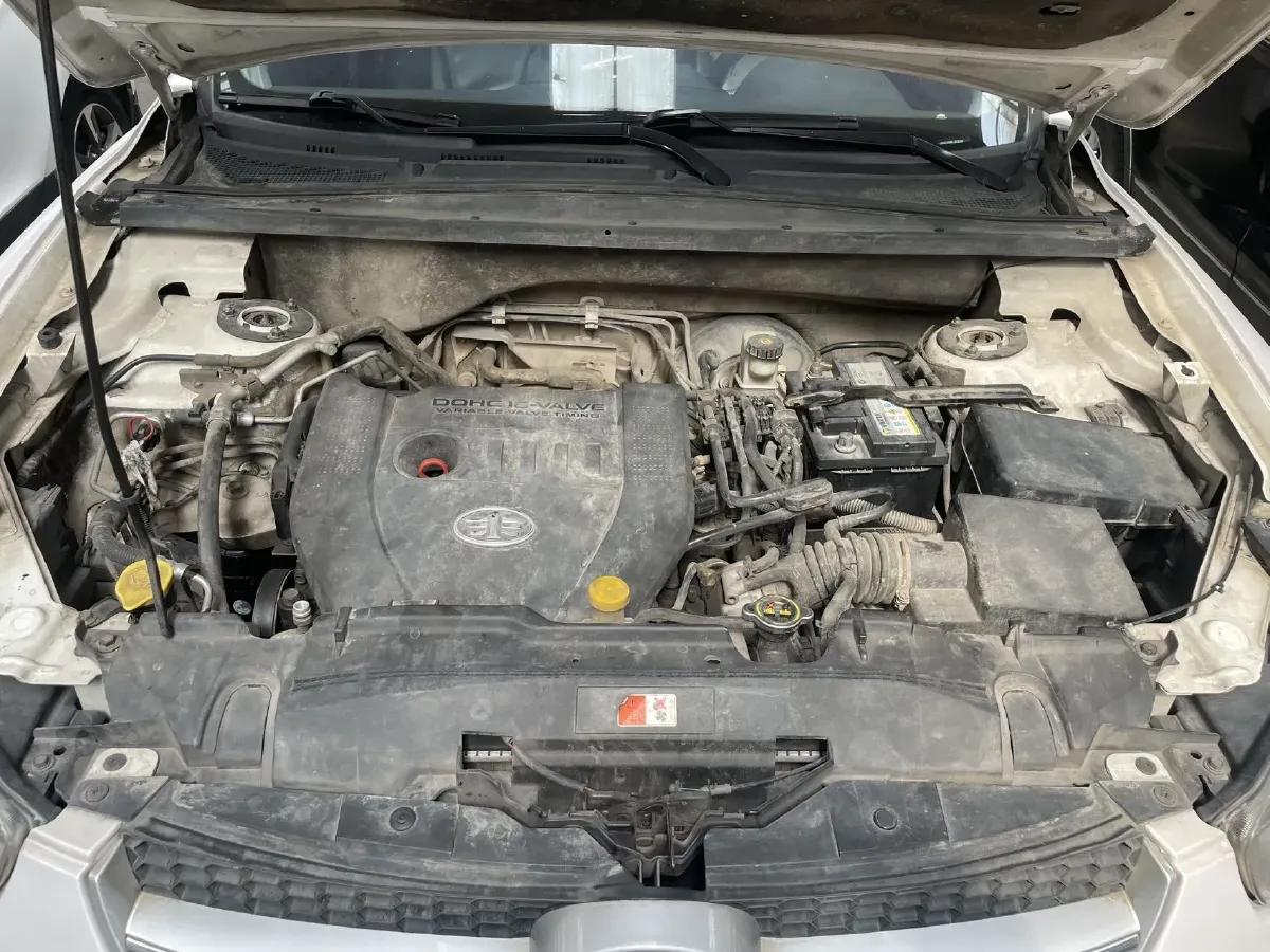 2013 Bestune X80 2.3L 160HP L4 6AT,autocango,china used car exporter,china ev exporter,chinese used car exporter,chinese used ev exporter