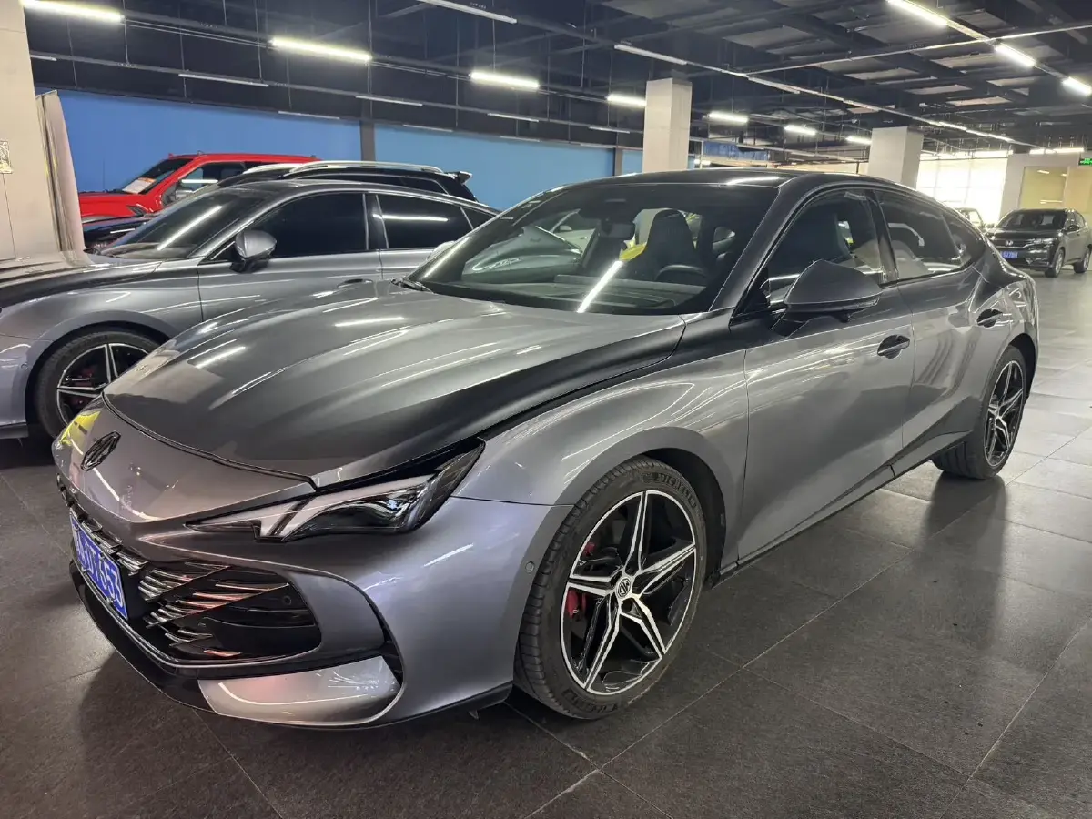 2023 MG 7 2.0T 261HP L4 9AT