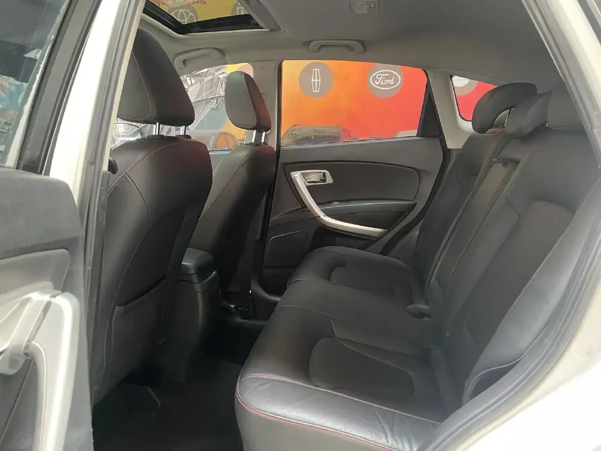 2013 Bestune X80 2.0L 147HP L4 6MT,autocango,china used car exporter,china ev exporter,chinese used car exporter,chinese used ev exporter