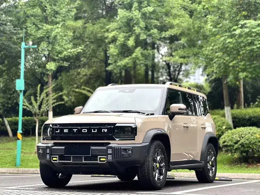 2023 Jetour Traveller 2.0T 254HP L4 8AT