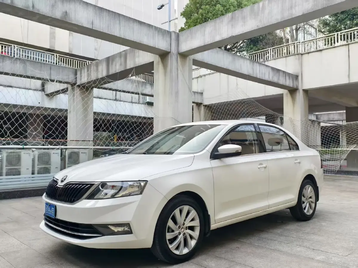 2019 Skoda Rapid 1.5L 110HP L4 6AT