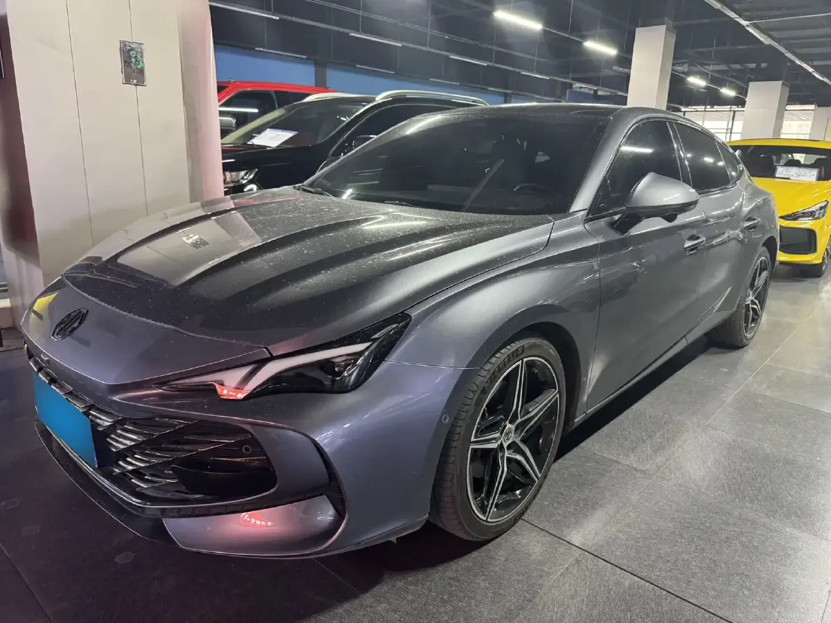 2023 MG 7 2.0T 261HP L4 9AT