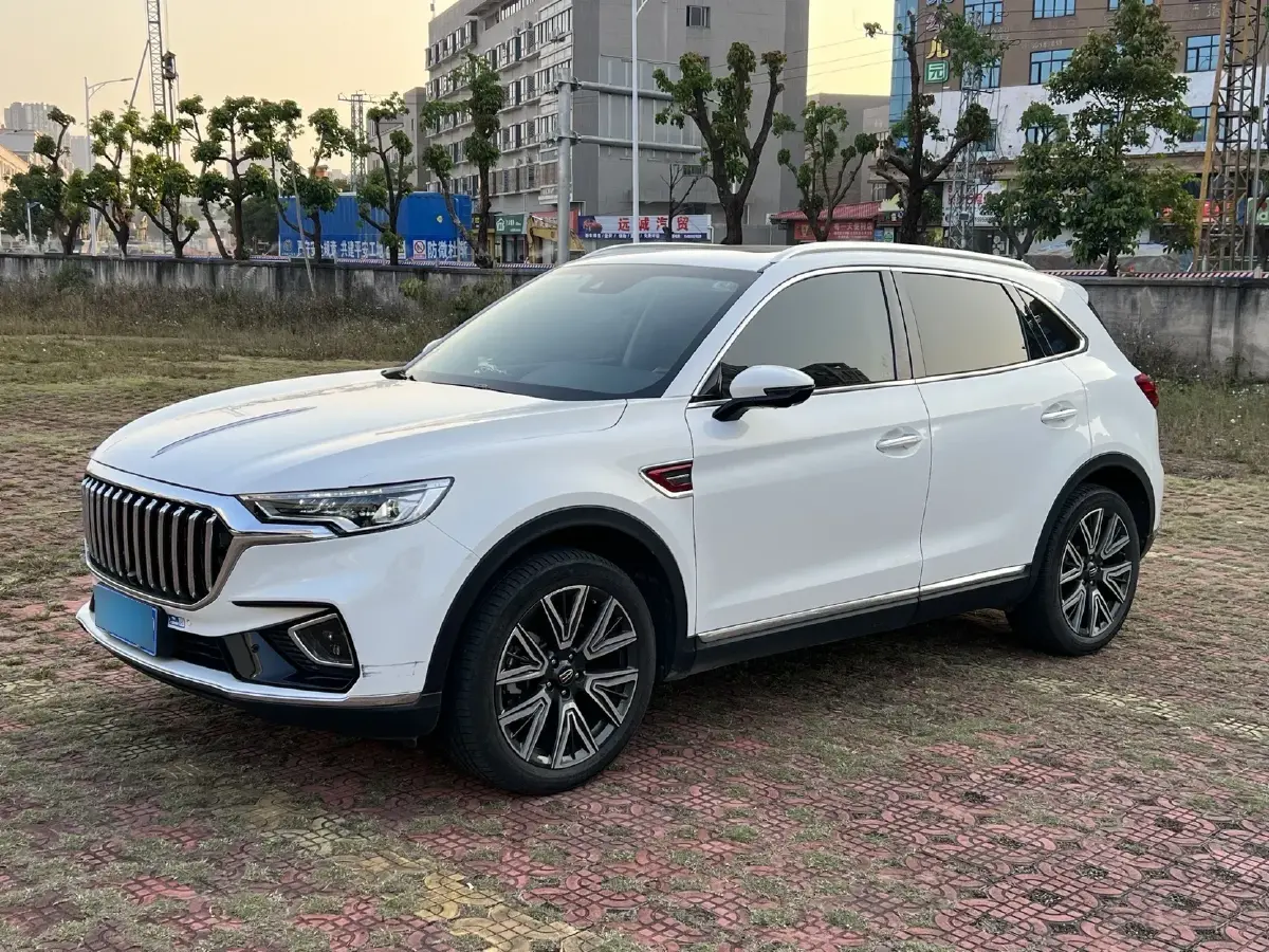 2022 HongQi HS5 2.0T 224HP L4 6AT