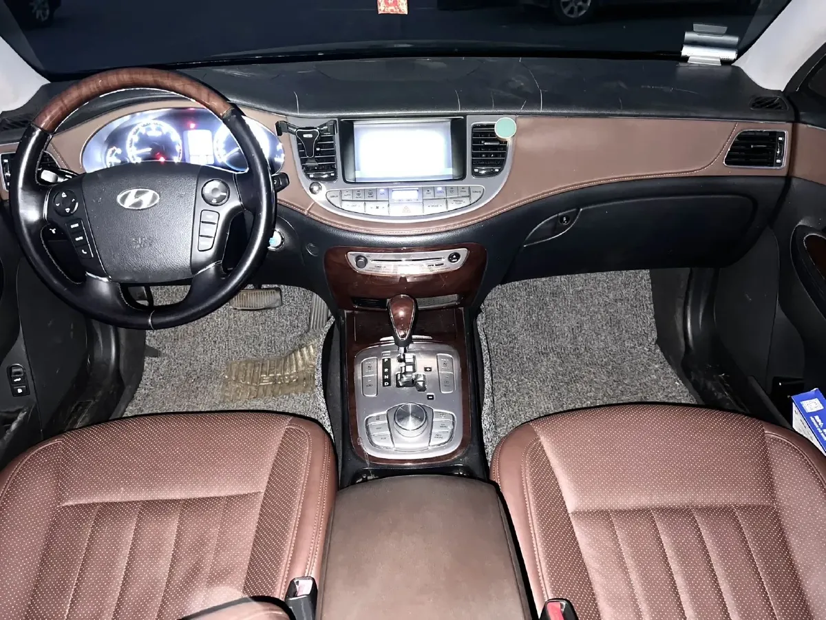 2008 Hyundai Rohens 3.8L 290HP V6 6AT,autocango,china used car exporter,china ev exporter,chinese used car exporter,chinese used ev exporter