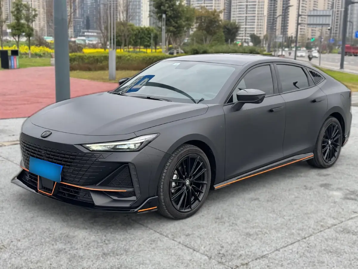 2022 ChangAn UNI-V 1.5T 188HP L4 7DCT