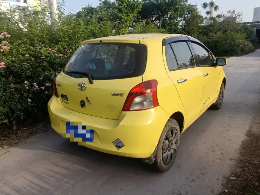 2011 Toyota Yaris 1.6L 118HP L4 5MT,autocango,china used car exporter,china ev exporter,chinese used car exporter,chinese used ev exporter
