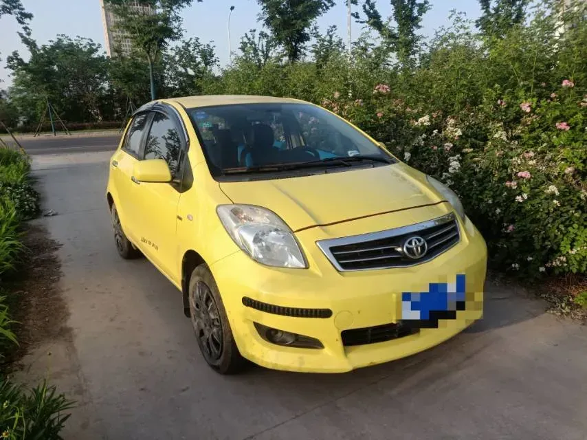 2011 Toyota Yaris 1.6L 118HP L4 5MT,autocango,china used car exporter,china ev exporter,chinese used car exporter,chinese used ev exporter
