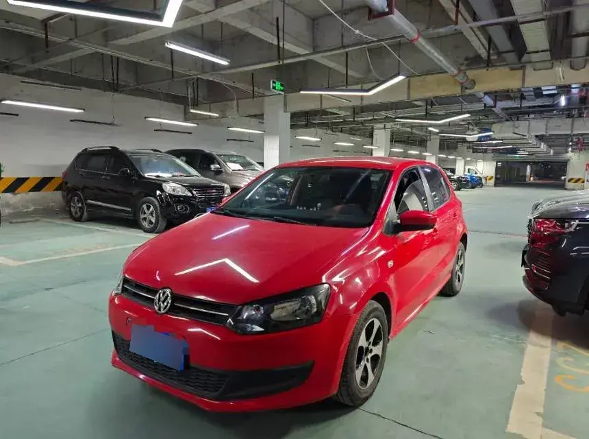 2013 Volkswagen Polo 1.4L 86HP L4 5MT