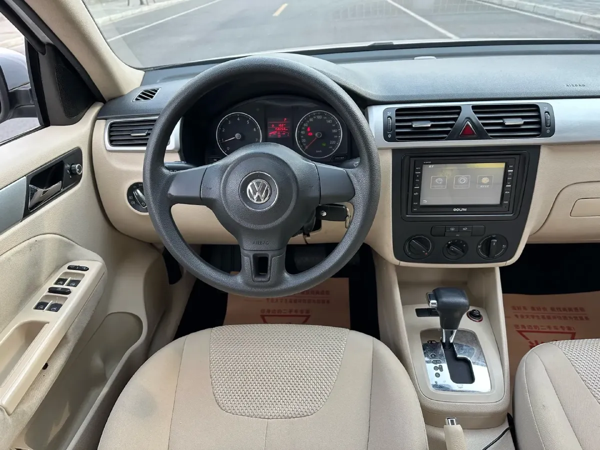 2006 Volkswagen Bora Classic 1.6L 100HP L4 4AT,autocango,china used car exporter,china ev exporter,chinese used car exporter,chinese used ev exporter