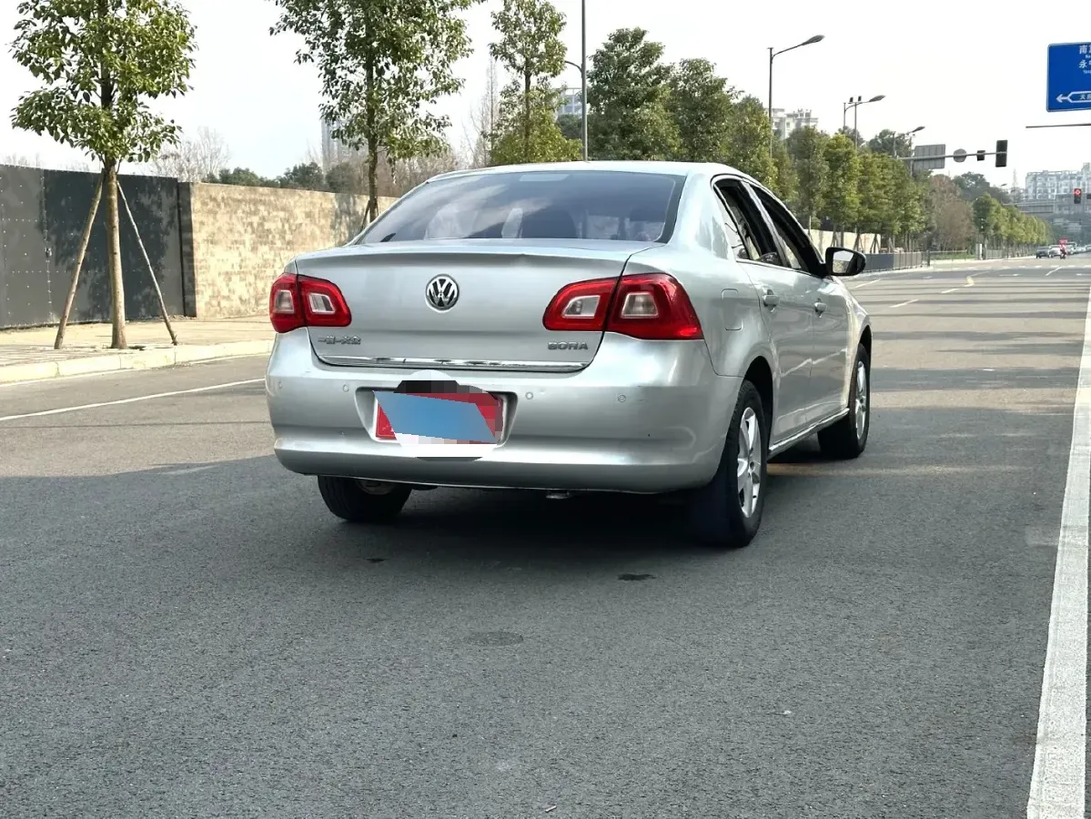 2006 Volkswagen Bora Classic 1.6L 100HP L4 4AT,autocango,china used car exporter,china ev exporter,chinese used car exporter,chinese used ev exporter