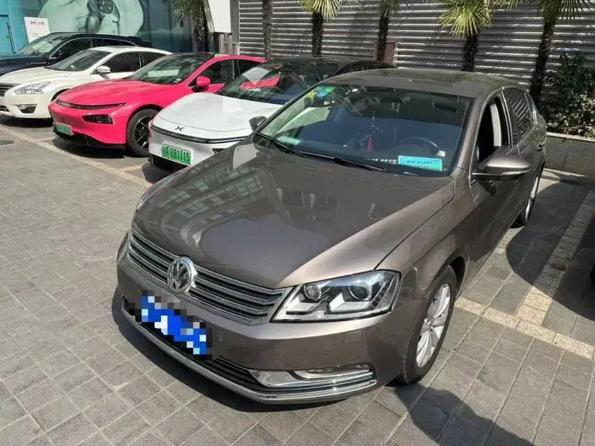 2015 Volkswagen Magotan 2.0T 200HP L4 6DCT