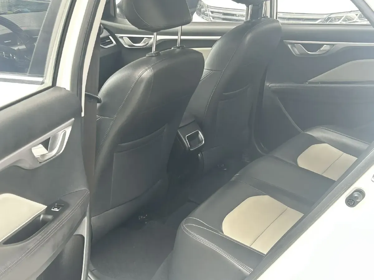 2019 Geely Vision S1 1.5L 109HP L4 CVT,autocango,china used car exporter,china ev exporter,chinese used car exporter,chinese used ev exporter