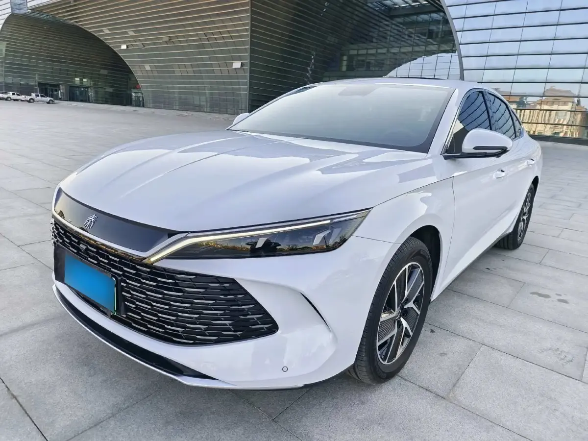 2024 BYD QinL 1.5L 101HP L4 E-CVT PHEV 15.87KWH