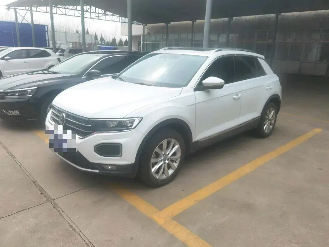 2021 Volkswagen T-Roc 1.4T 150HP L4 7DCT