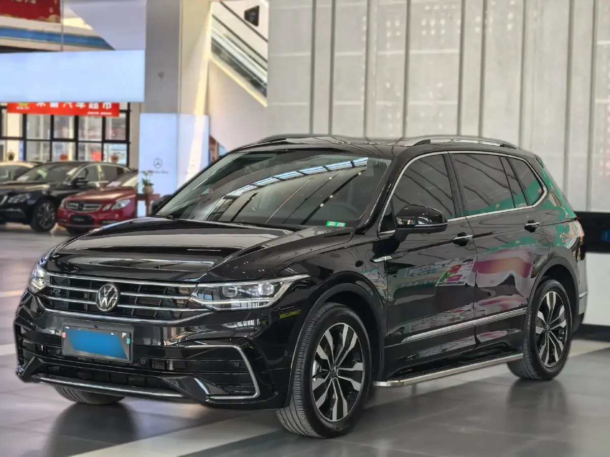 2024 Volkswagen Tiguan L 2.0T 186HP L4 7DCT