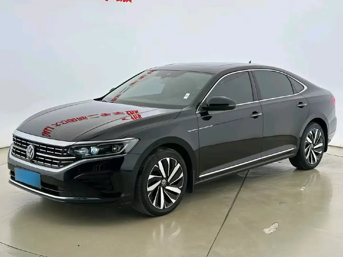 2023 Volkswagen Passat 2.0T 186HP L4 7DCT