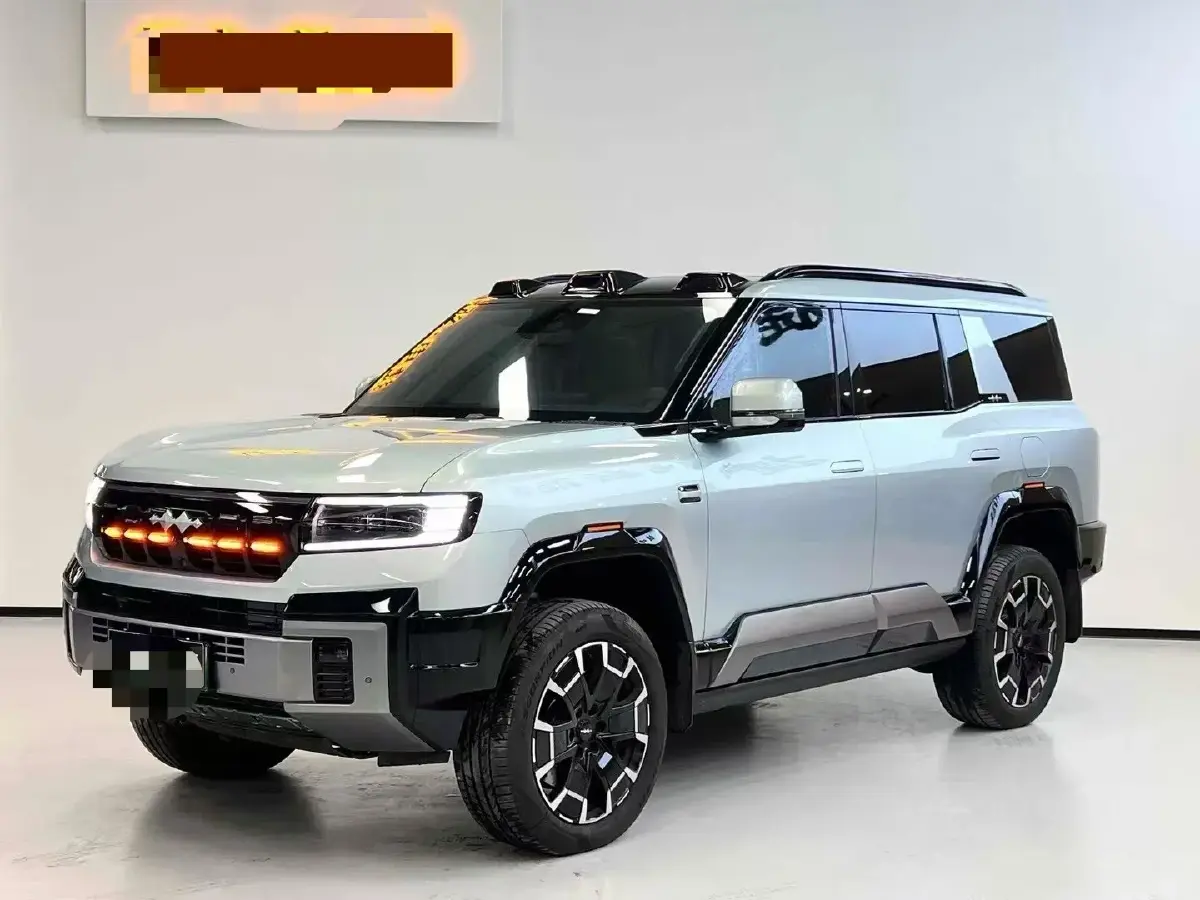 2025 FangChengBao Bao 8 2.0T 272HP L4 E-CVT PHEV 36.8KWH