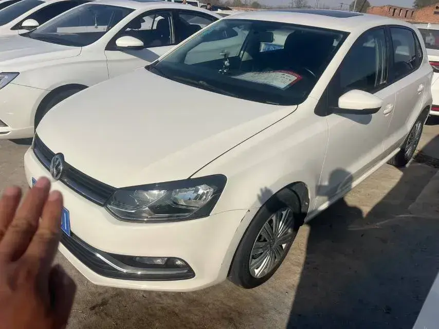 2016 Volkswagen Polo 1.6L 110HP L4 5MT