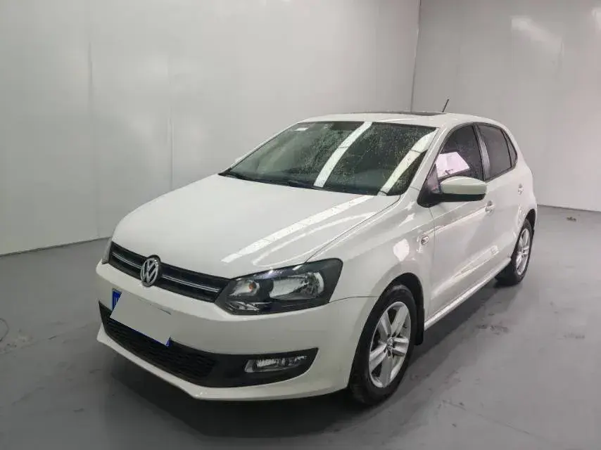 2011 Volkswagen Polo 1.4L 86HP L4 6AT