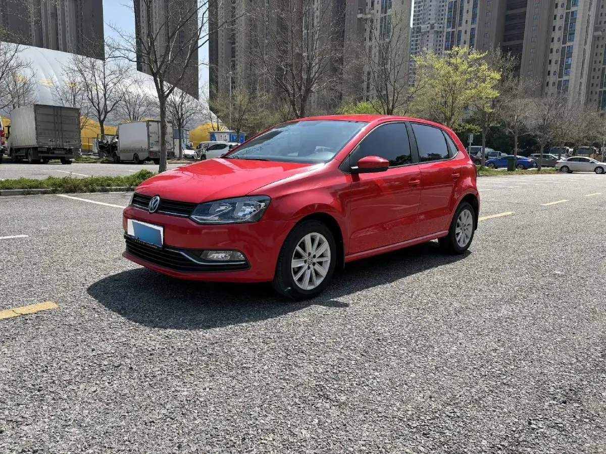 2014 Volkswagen Polo 1.6L 110HP L4 6AT