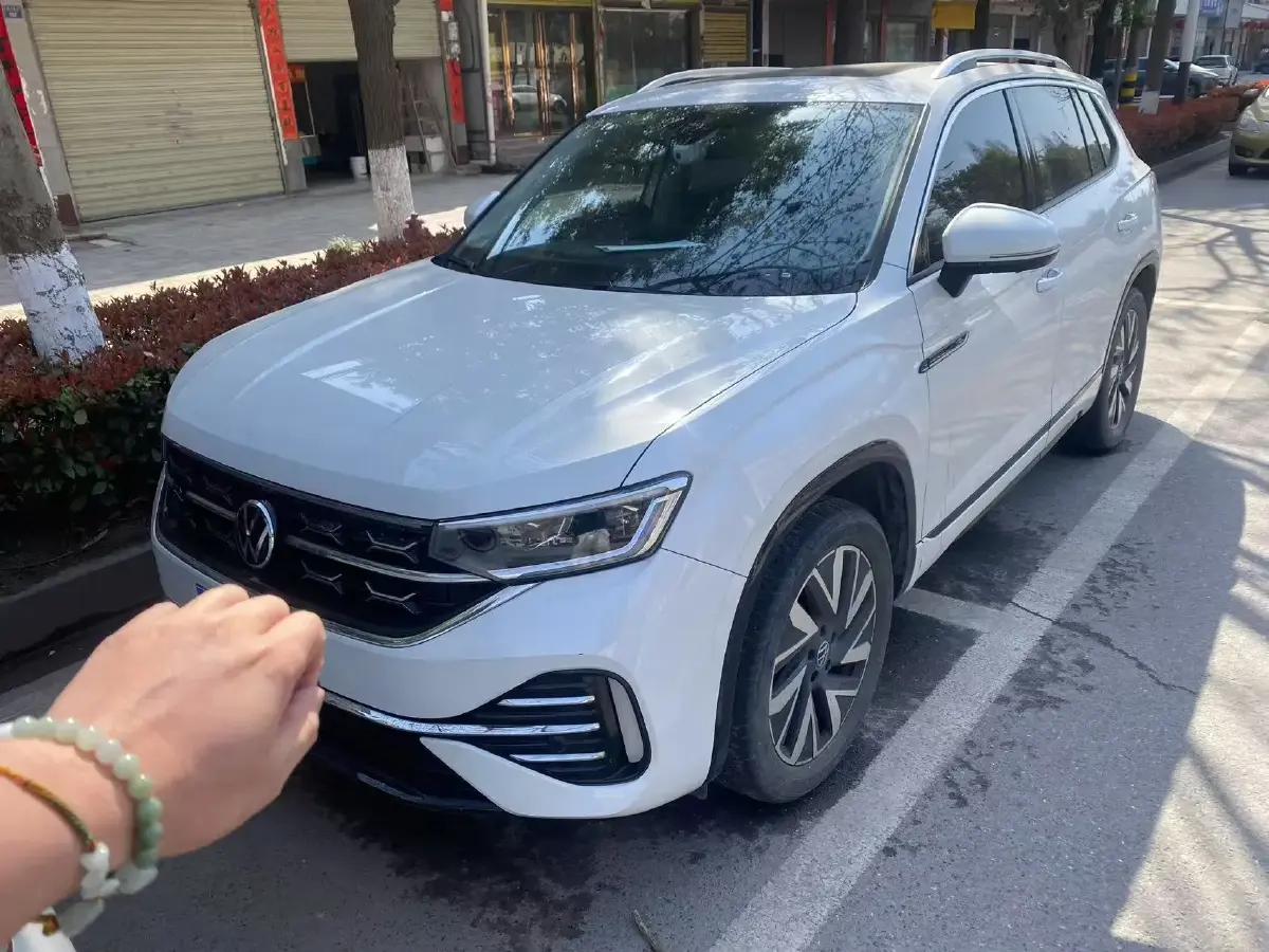 2023 Volkswagen Tayron 2.0T 186HP L4 7DCT