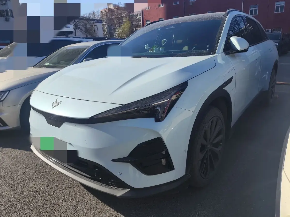 2024 ARCFOX αT5 BEV 79.2KWH