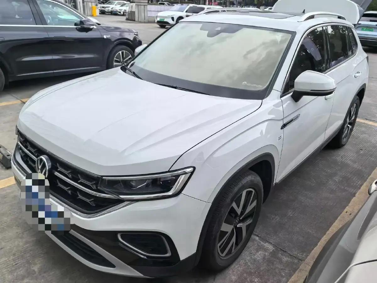 2023 Volkswagen Tayron 2.0T 186HP L4 7DCT