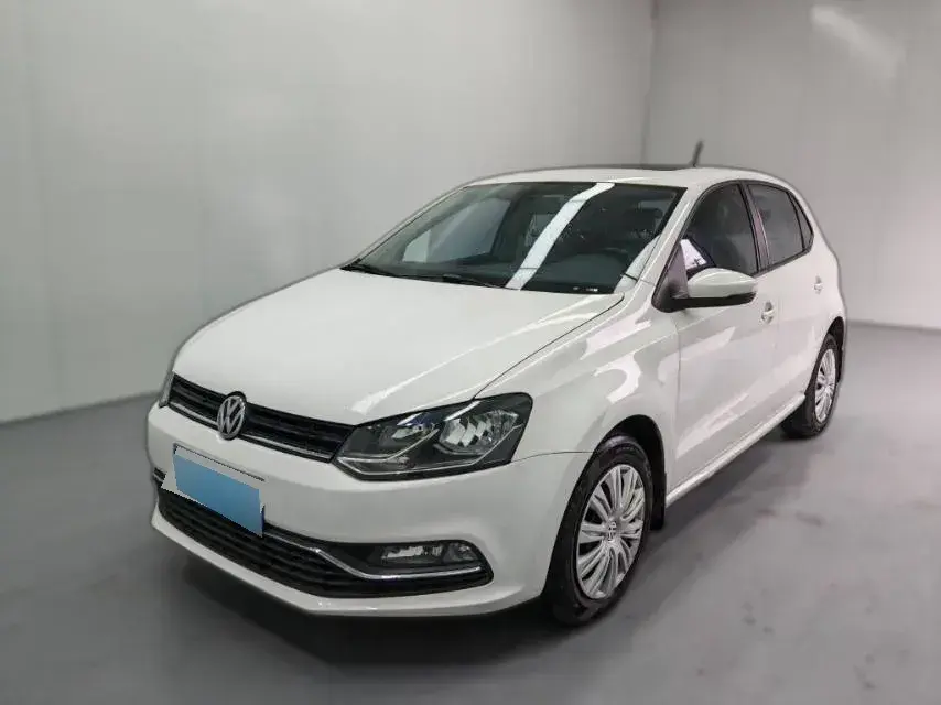 2016 Volkswagen Polo 1.6L 110HP L4 5MT