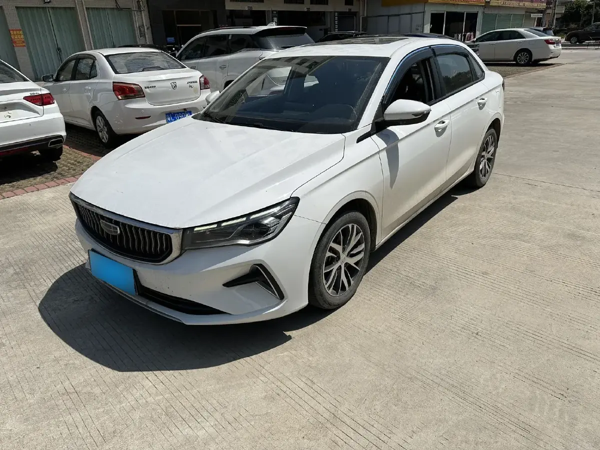 2022 Geely Emgrand 1.5L 114HP L4 5MT