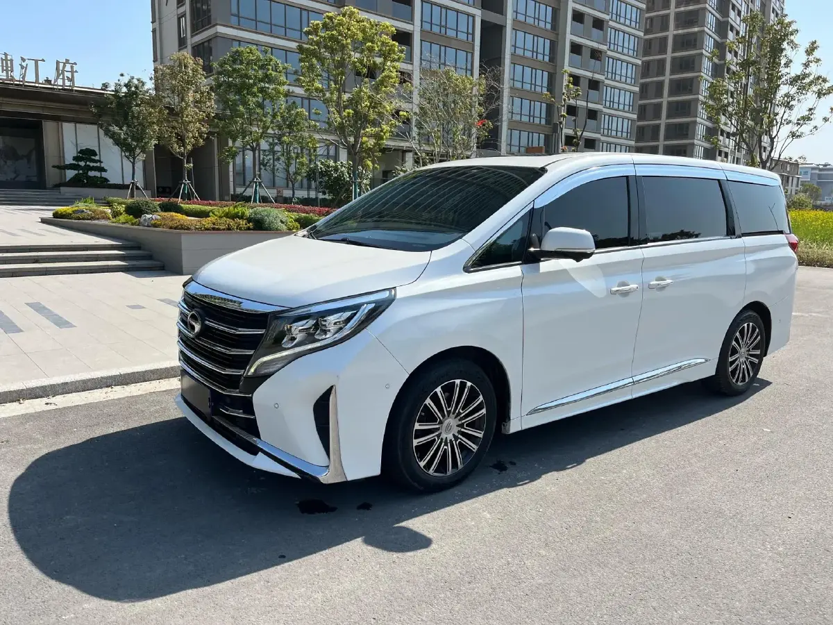 2021 GAC Trumpchi M8 2.0T 252HP L4 8AT
