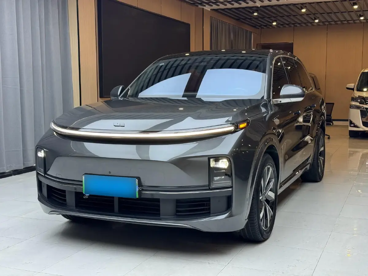 2023 Li L8 Range Extended 154HP REEV 40.9KWH