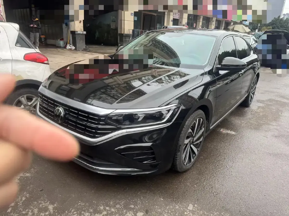 2023 Volkswagen Passat 2.0T 186HP L4 7DCT