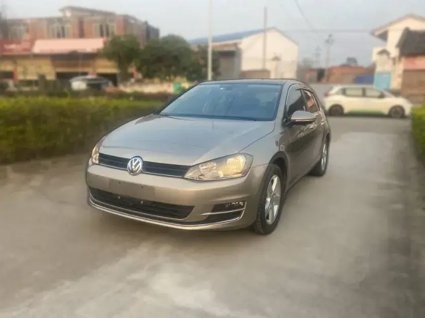 2014 Volkswagen Golf 1.4T 131HP L4 7DCT