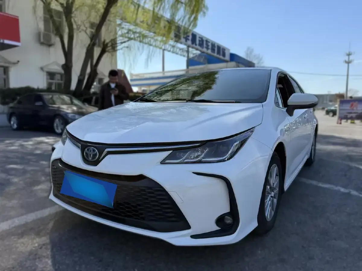 2023 Toyota Corolla 1.8L 98HP L4 E-CVT Hybrid